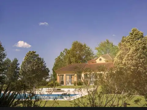 Venta Lote - Barrio Privado Los Alcanfores / Pilar - Apto Crédito