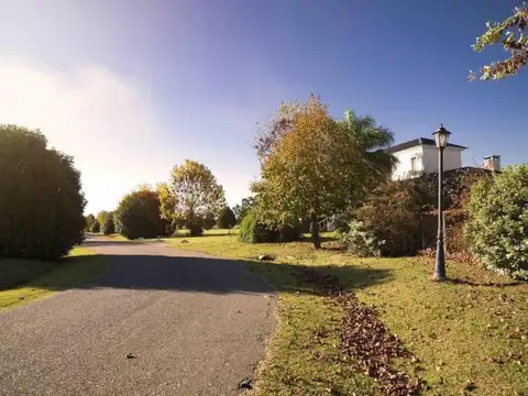 Terreno en Venta en Los Alcanfores, USD 44.000