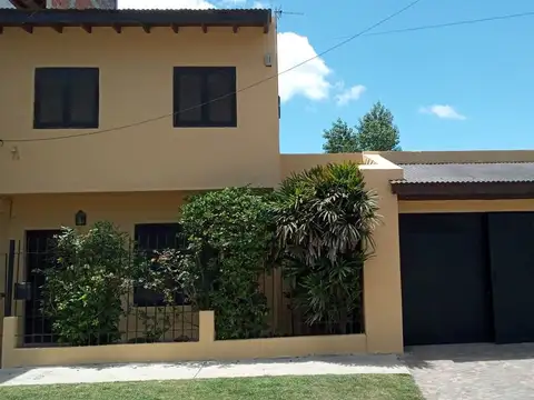 VENDE CASA EN ESCOBAR MUY BUEN ESTADO