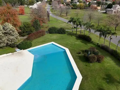 Terreno en Venta en Los Alcanfores, USD 68.000