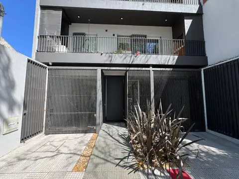 Independencia  al 6092