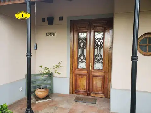 Casa en Alquiler con 2 cocheras