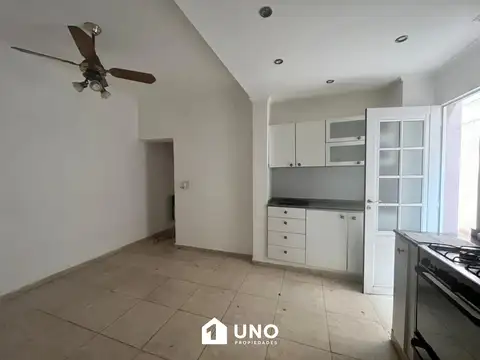 Entre Ríos 1147 - Casa de 2/3 Dormitorios. 