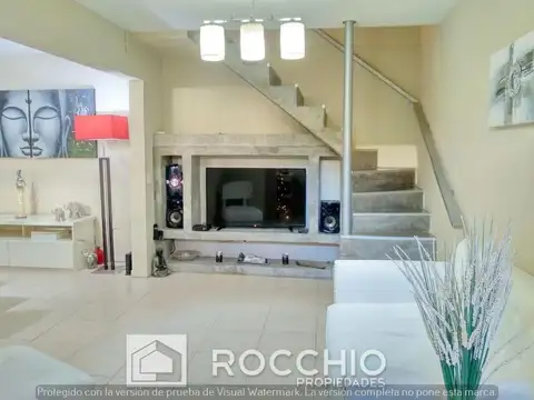 Depto Tipo Casa 3 ambientes con 2 baños