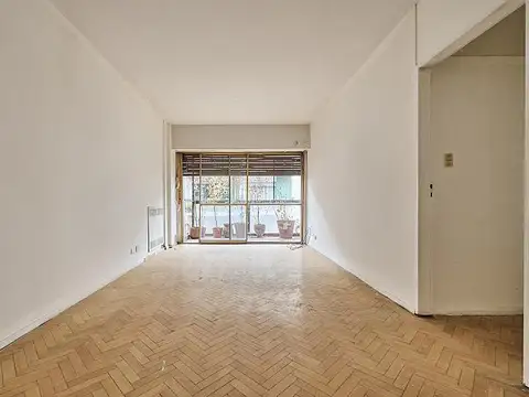 Departamento 4 ambientes Semipiso Luminoso al frente con balcon y baulera en Palermo