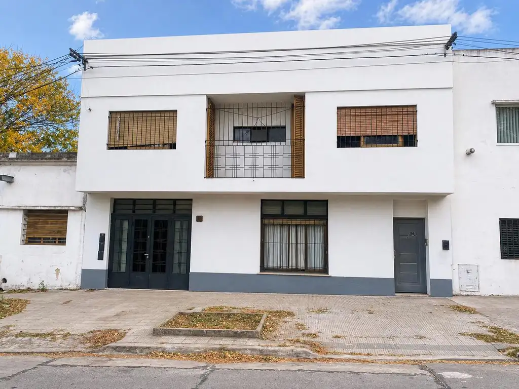 Plaza Sarmiento e/ Av. 66 y Diag. 109