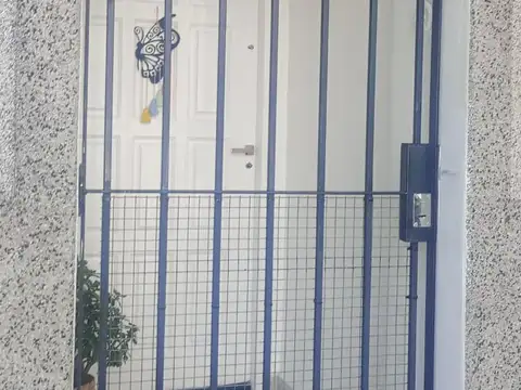 centro 3 amb entrada indep/ a la calle .patio