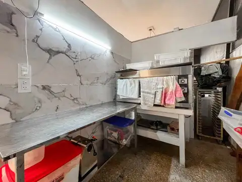 LOCAL EN VENTA LA PLATA  .