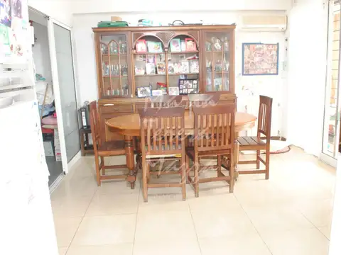 Casa 6 ambientes con 3 baños