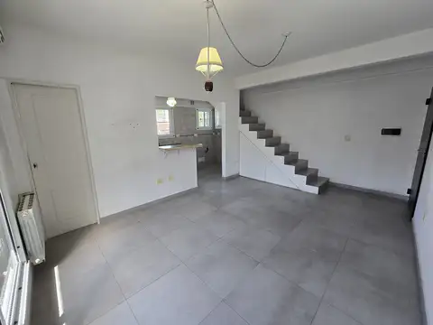 Ministro Brin esquina Piñeiro 2800, Piso 1