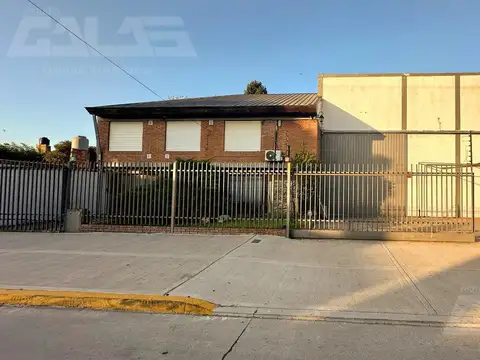 Galpon en Venta en Ituzaingo, USD 700.000