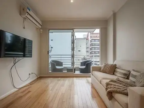 Blanco Encalada 5200, Piso 4