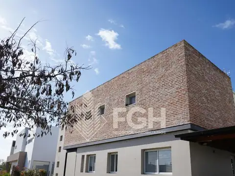 Casa en Venta Canton Norte a La laguna