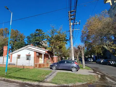 Terreno en Venta 121  mts Frente