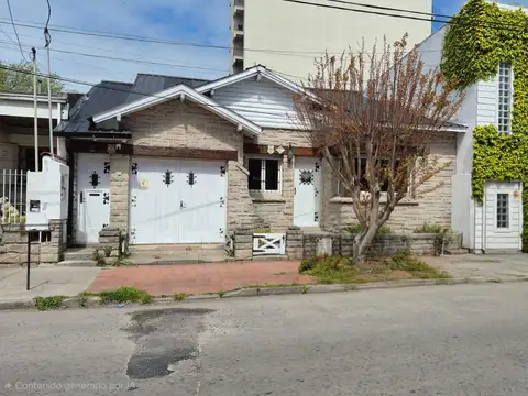 Depto Tipo Casa en Alquiler de 4 ambientes