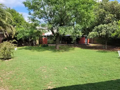 IDEAL PARA USO COMERCIAL - EMPRENDIMIENTO GASTRONOMICO Y / OTROS