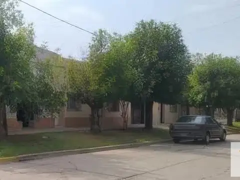 Tucumán e/ Gomedio y Avenida Bartolomé Mitre