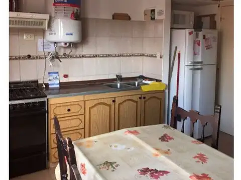 calle 18 540 , Piso 1