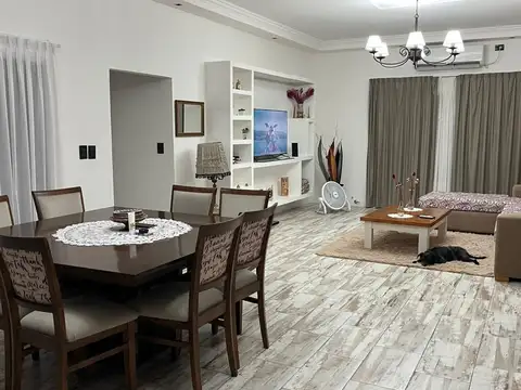Casa en Alquiler en Fincas de San Vicente, USD 1.500