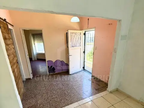 Casa en Alquiler en Moron Sur, $ 600.000