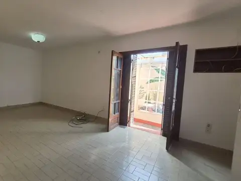 Depto Tipo Casa en Venta de 4 dormitorios