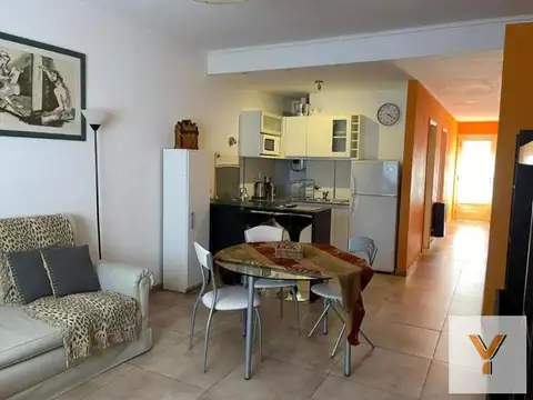 Depto Tipo Casa en Venta de 3 ambientes