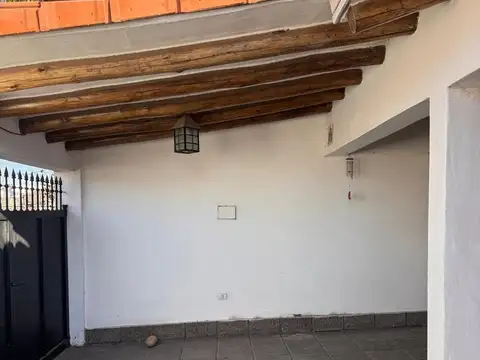Casa en Alquiler de 3 dormitorios