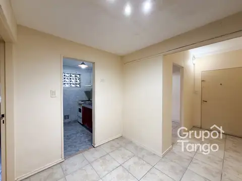 Venta PH dos Ambientes VILLA CRESPO a refaccionar