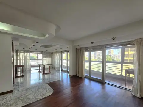 Departamento en Venta de 8 ambientes