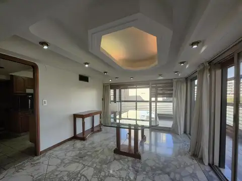 Departamento en Venta con 2 cocheras