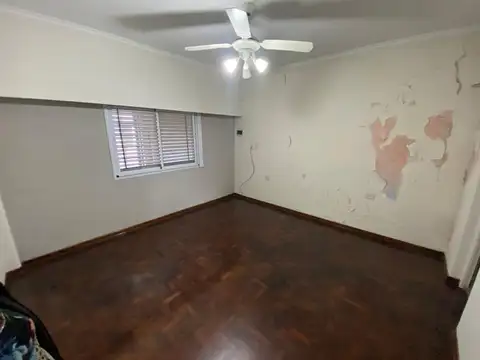 VENTA CASA 3 AMB C/2 COCHERAS Y TERRAZA CASEROS