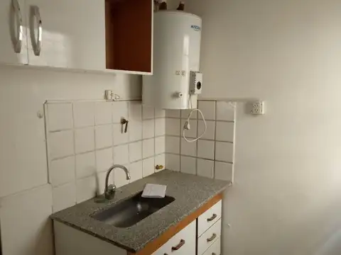 Joaquín V. González 100