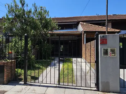Monseñor Larumbe 1200