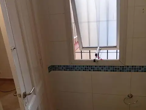 Depto Tipo Casa en Venta en Lanus Oeste, USD 78.000