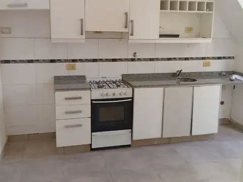 Depto Tipo Casa en Venta de 2 ambientes