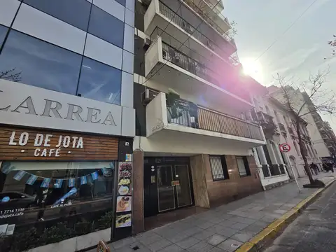 Larrea 900, Piso 6