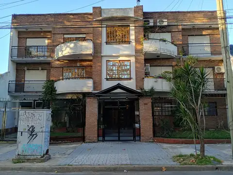 Departamento de 3 ambientes en alquiler, santos lugares