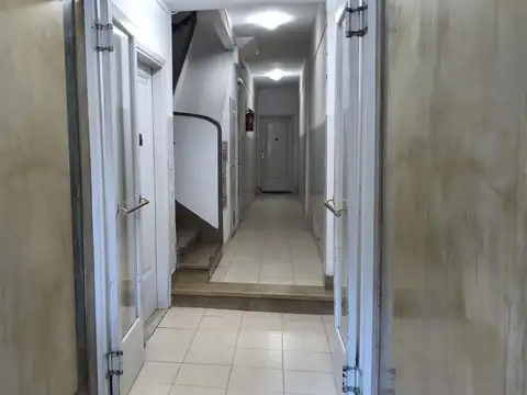 Avenida Acoyte 500, Piso 1