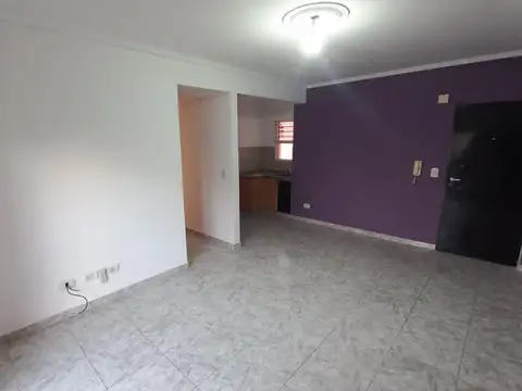 PH 2 ambientes en venta en Lomas del Mirador