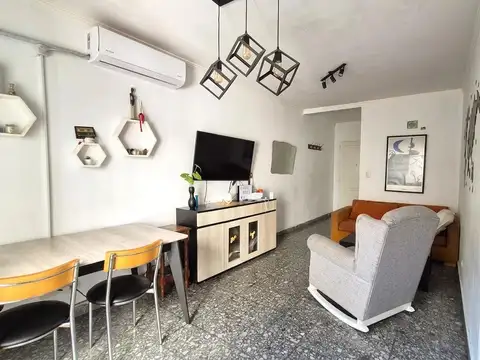 PH 5 ambientes, 3 dormitorios, living, lavadero, patio, parrilla y cochera (Parque Avellaneda)