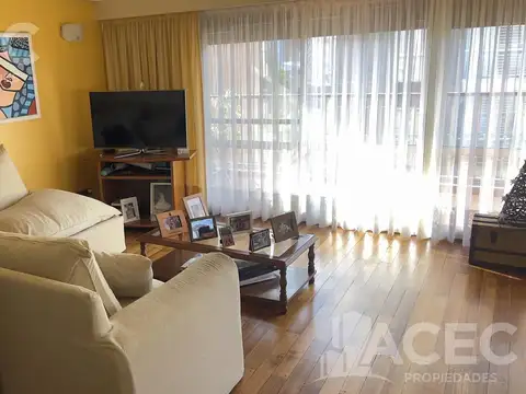 Departamento 4 ambientes con 3 baños