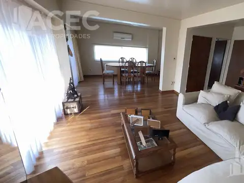 Venta - Piso Exclusivo- Departamento 3 dormitorios   cochera doble - Barrio Martin