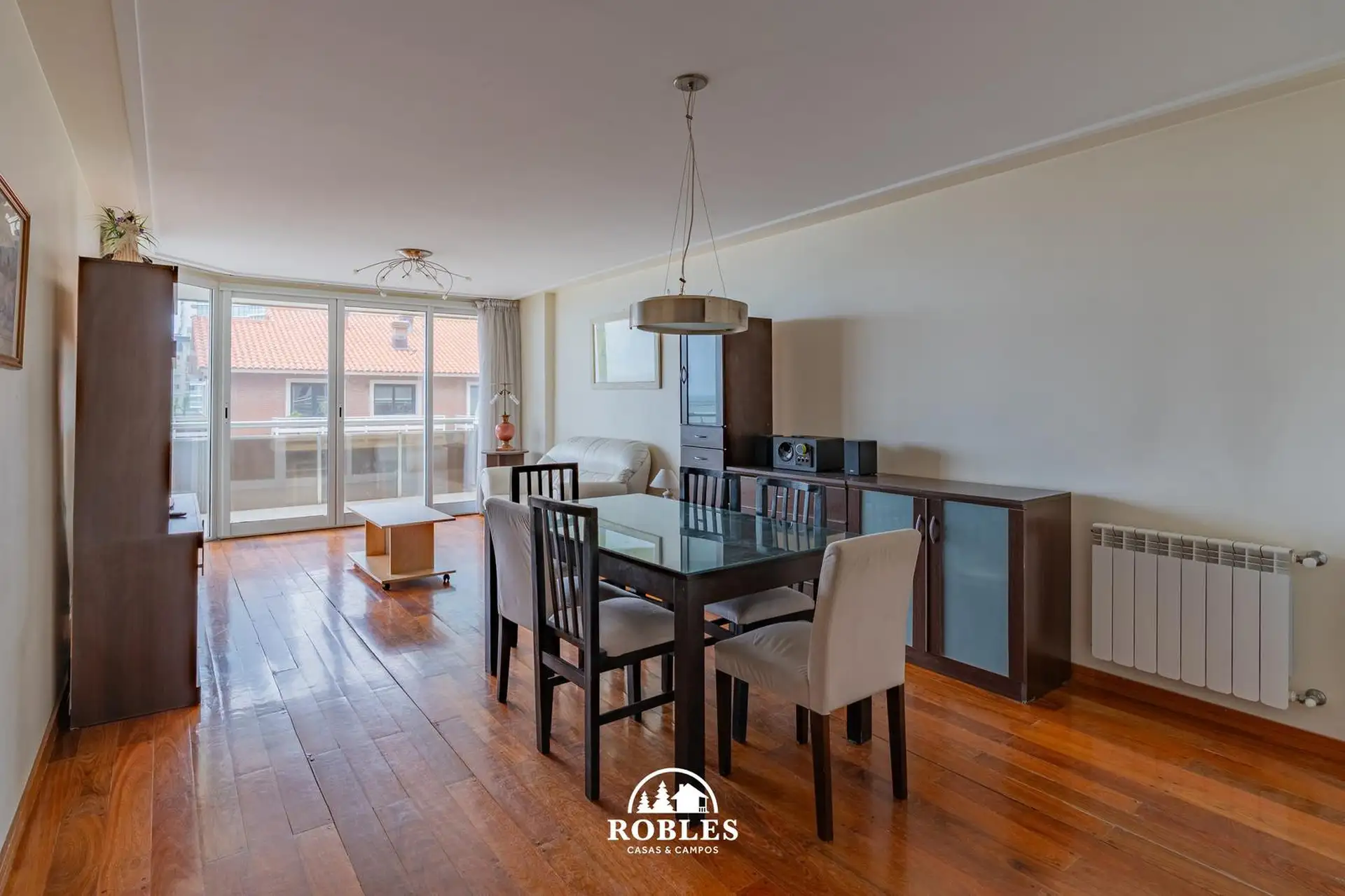 Depto 3 amb, 91m² con cochera y piscina — Playa Chica