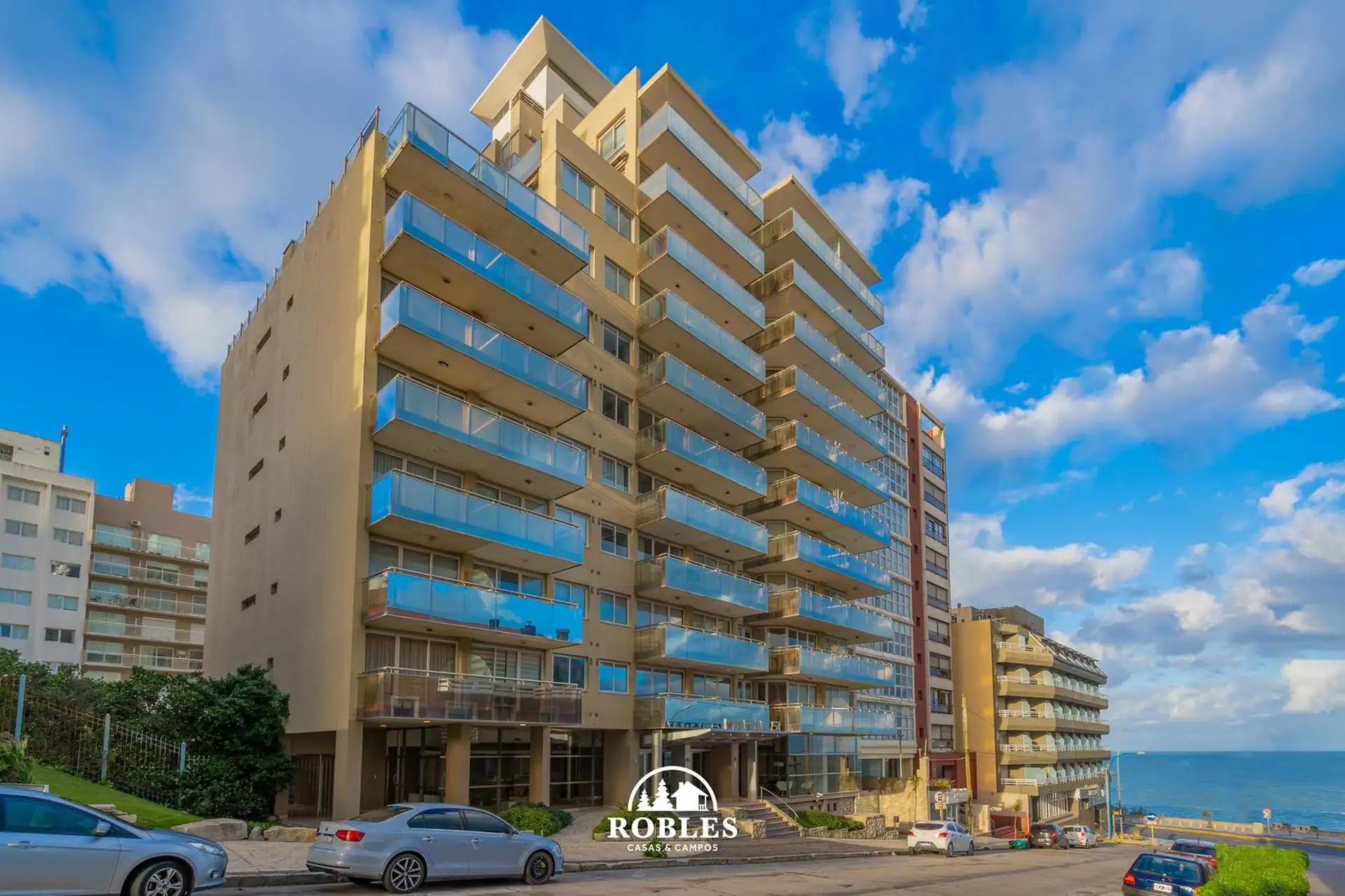Depto 3 amb, 91m² con cochera y piscina — Playa Chica
