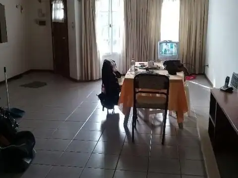 Casa  en Venta ubicado en Quilmes Oeste, Quilmes, G.B.A. Zona Sur - SVN0511_LP584299_1