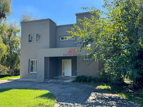 Casa en Venta de 4 dormitorios