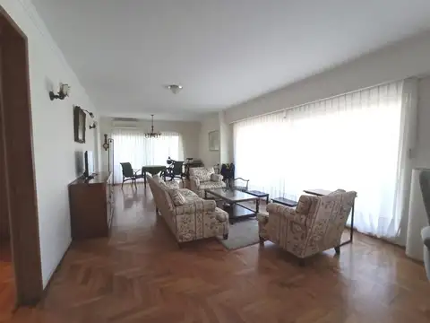 Departamento en Venta de 5 ambientes