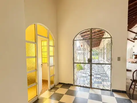 Local en Venta Via Pública