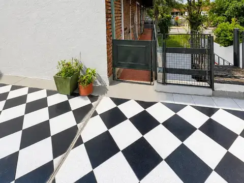 Local en Venta Via Pública