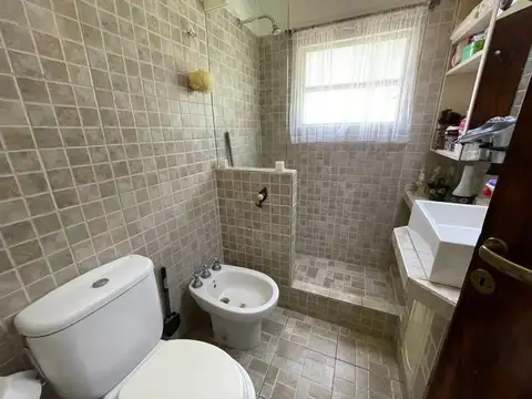 VENTA CASA Y DPTO INDEP Y LOTE EN DEL VISO PILAR